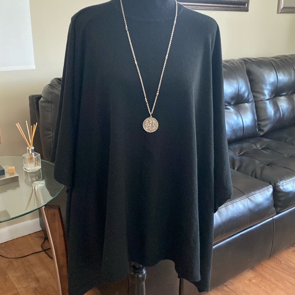 LAUREN RALPH LAUREN TURTLENECK WRAP SHAWL ONE SIZE BLACK - Picture 2 of 8